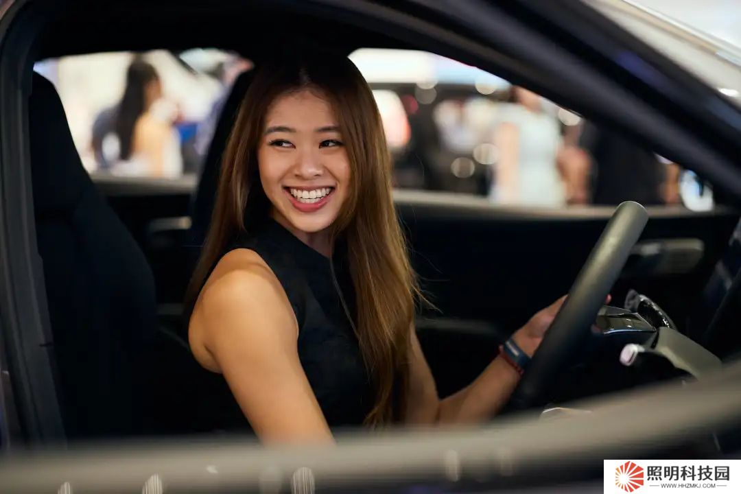 哪吒汽車：哪吒 X / AYA 在新加坡上市，新門店不久后將在該國開業